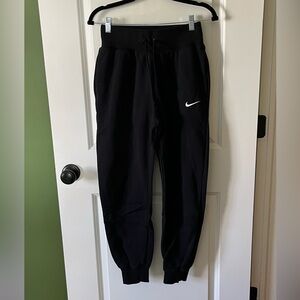 Small black Nike sweatpants